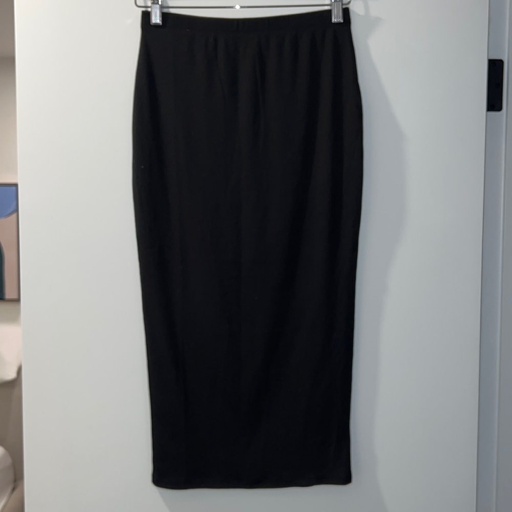 Black midi skirt - revolve